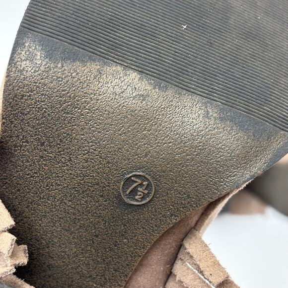 Candie's Taupe Suede Fringe Block Heeled Pointed Toe Ankle Boots Womens Size 7.5 - Picture 11 of 11